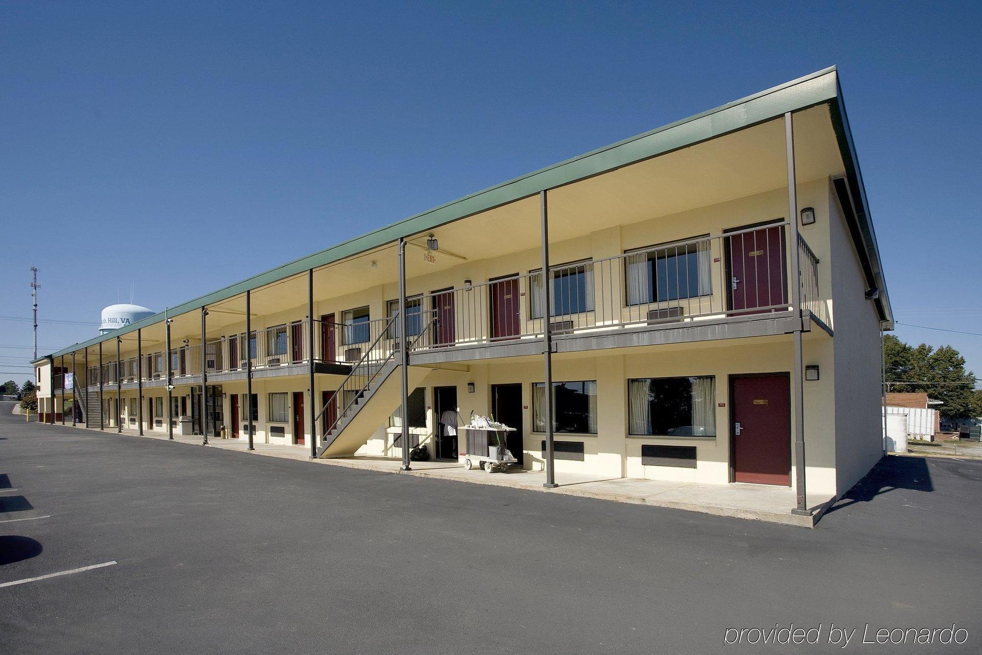 Americas Express Inn Саут-Хилл Экстерьер фото